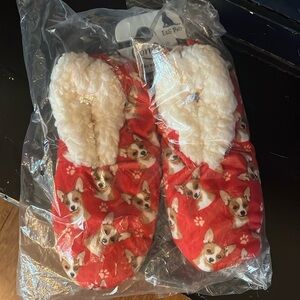 Chihuahua red slippers one size fits most NWT comfies made in USA